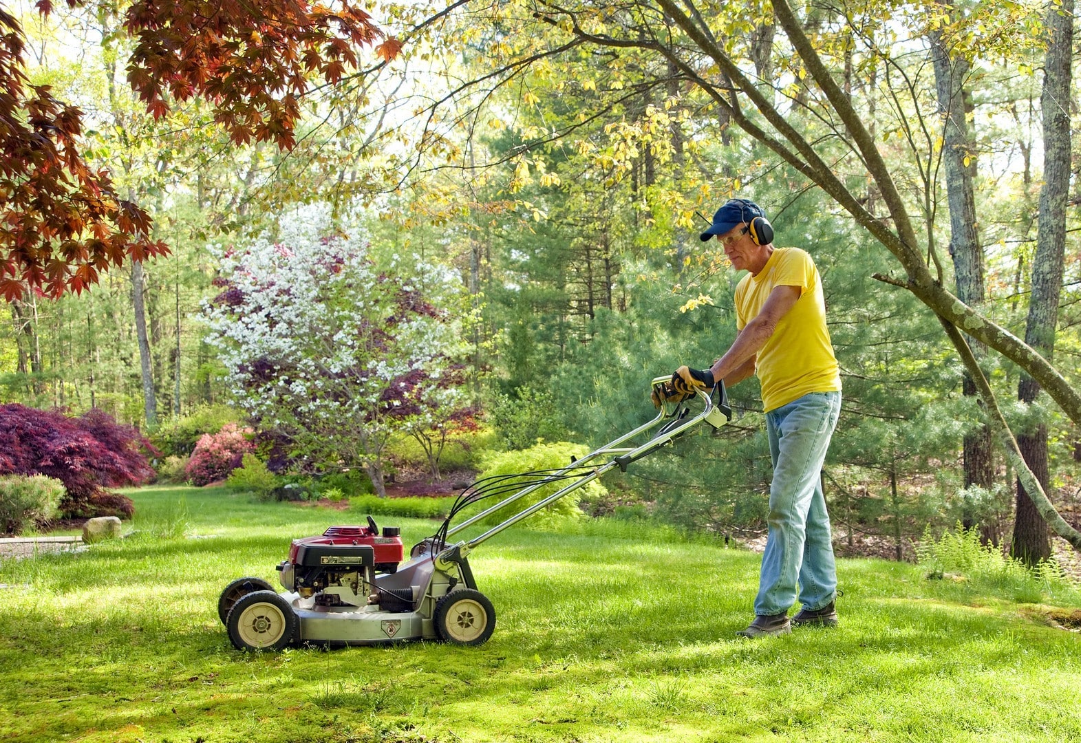 Lawnmowers and garden equipment